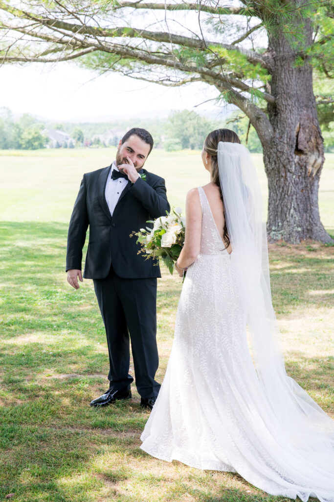 Couple at hiland park country club queensbury