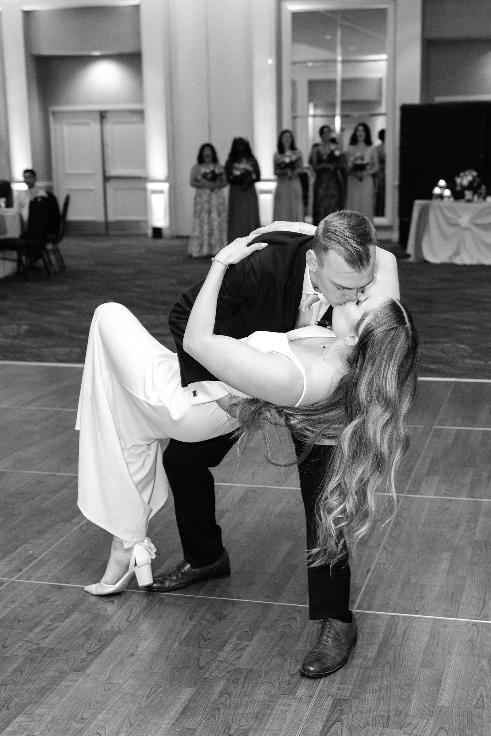 Couple dancing at a wedding at the Saratoga Hilton