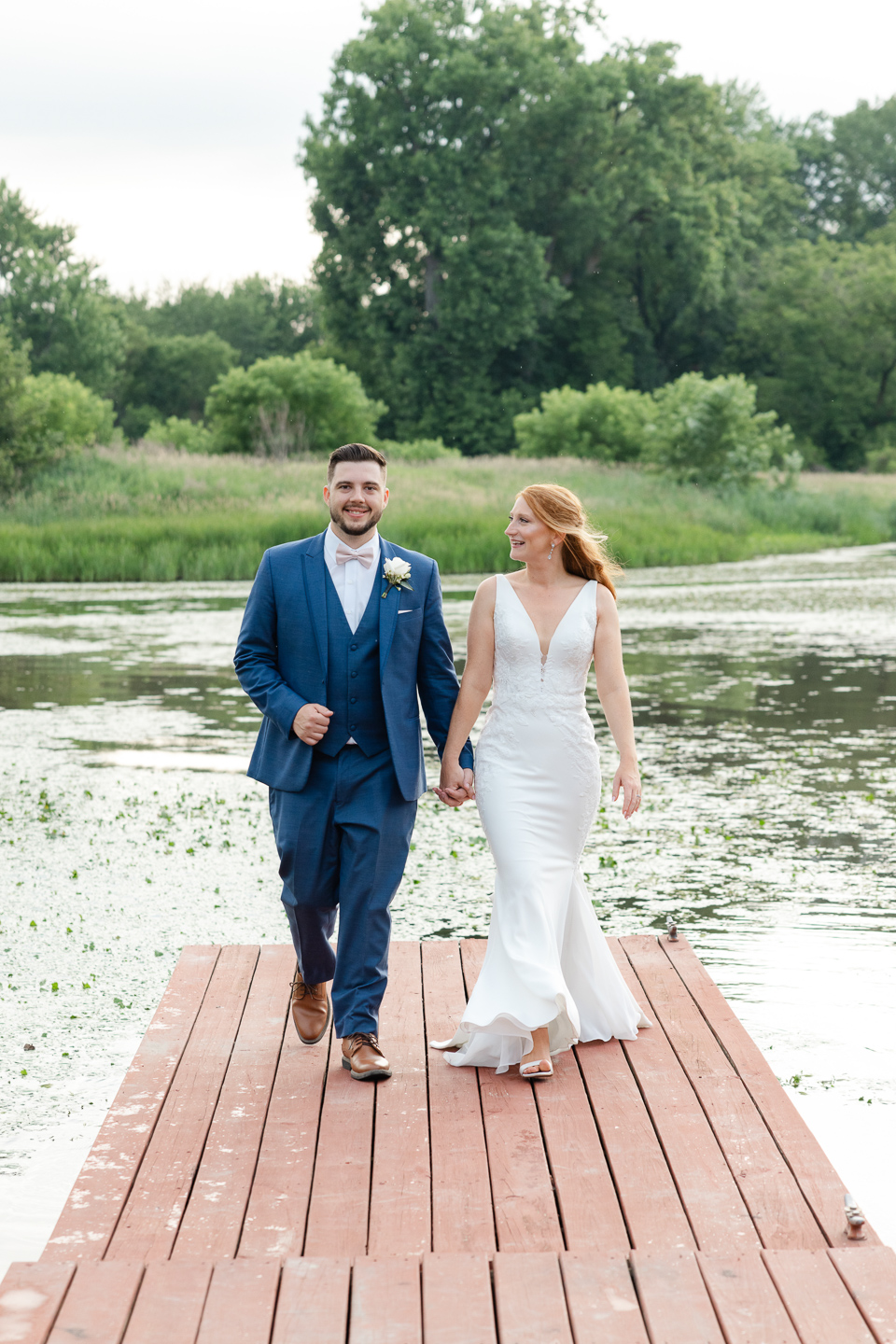 Photos from a wedding at the Glen Sanders Mansion by Saratoga Springs wedding photographer Caitlin Miller