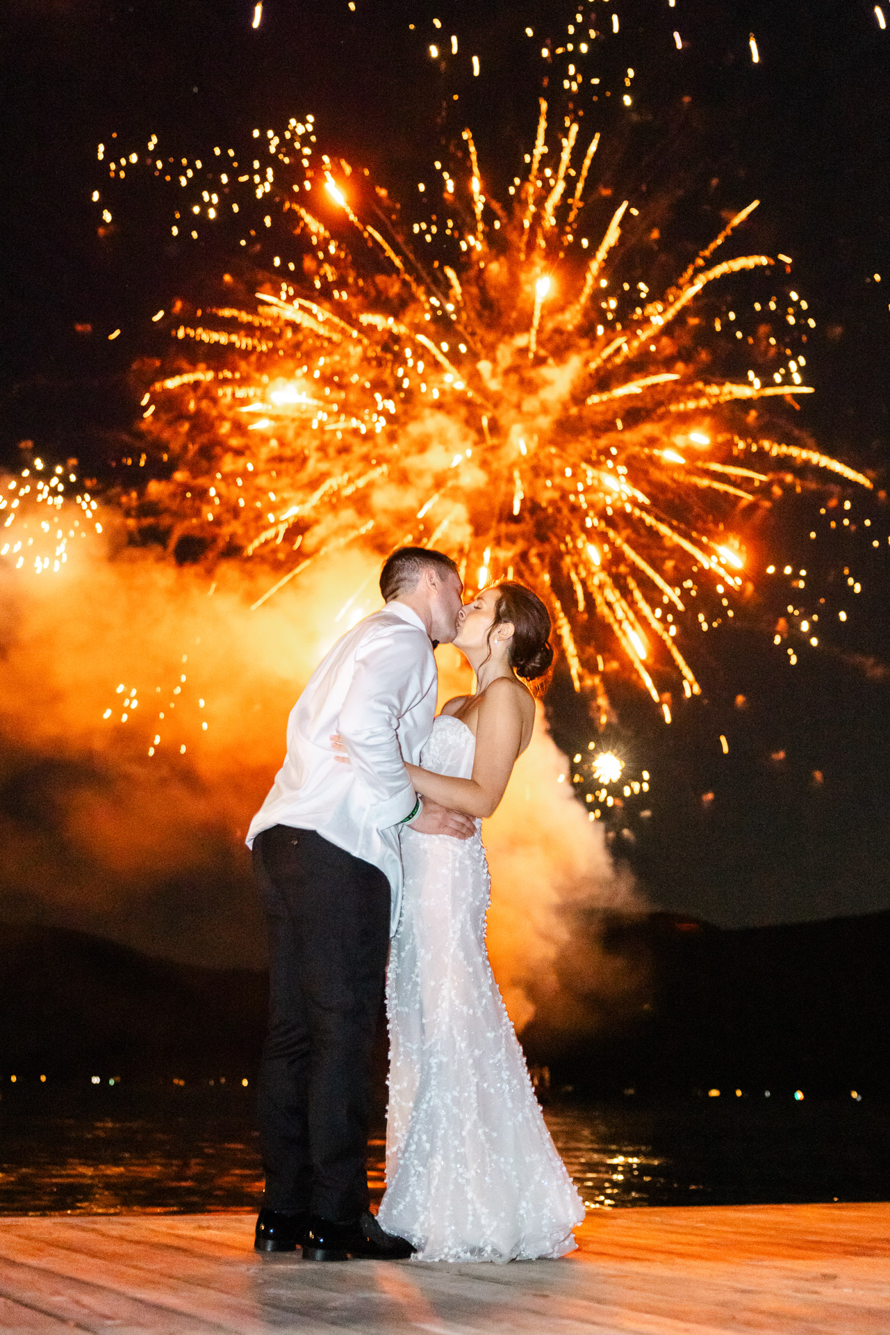 Photos from a wedding at the Lake George Club, a wedding venue in Lake George NY Adirondacks by Saratoga Springs wedding photographer Caitlin Miller