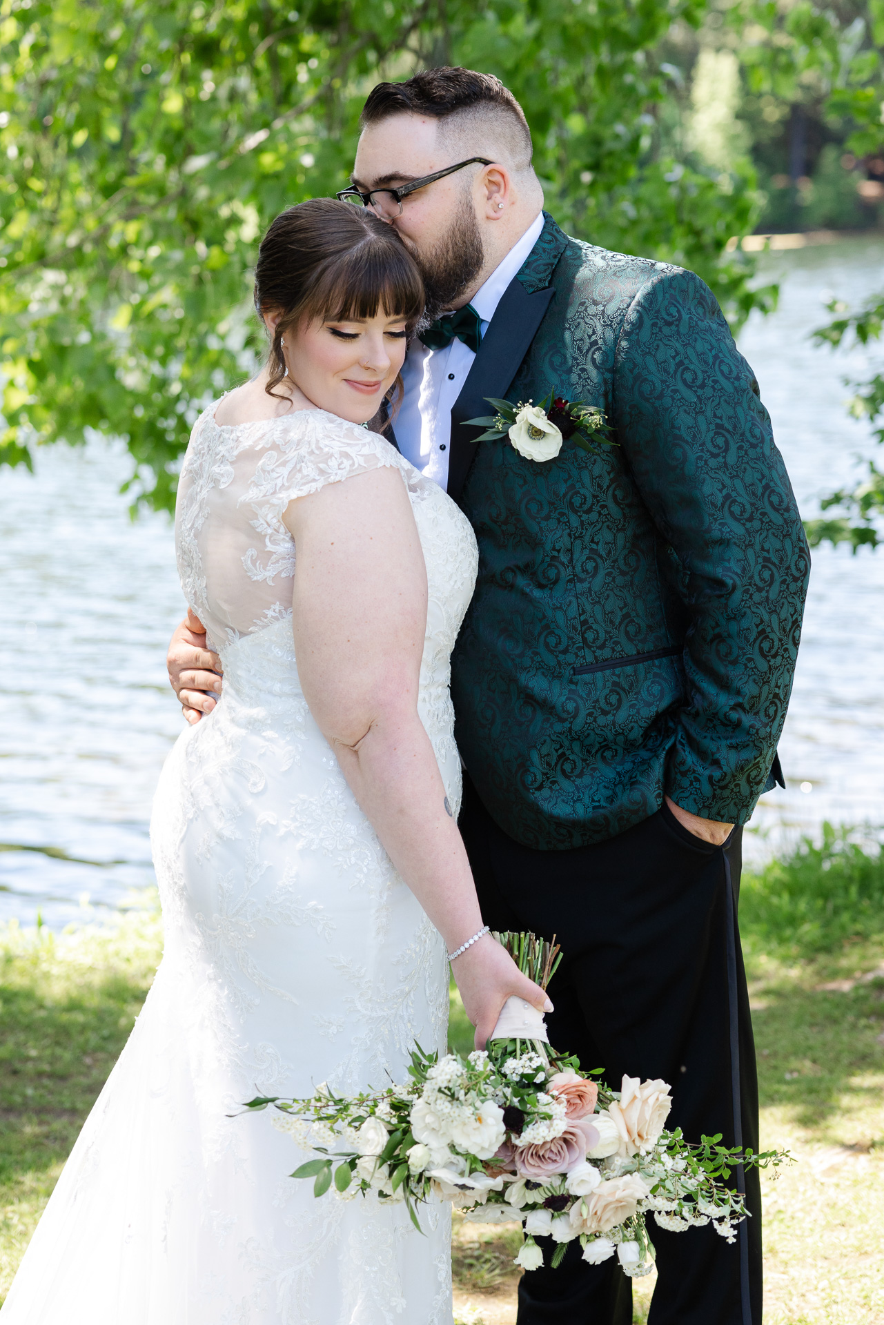 Photos from a wedding at the Old Daley on Crooked Lake, a unique wedding venue near Albany by Saratoga Springs wedding photographer Caitlin Miller